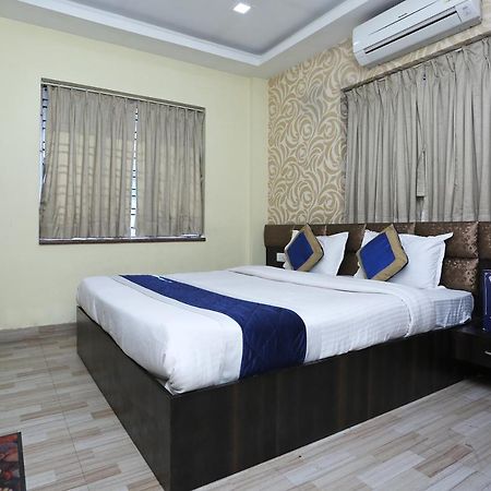 Oyo 7790 Hotel Royal Height Calcutta Exterior foto