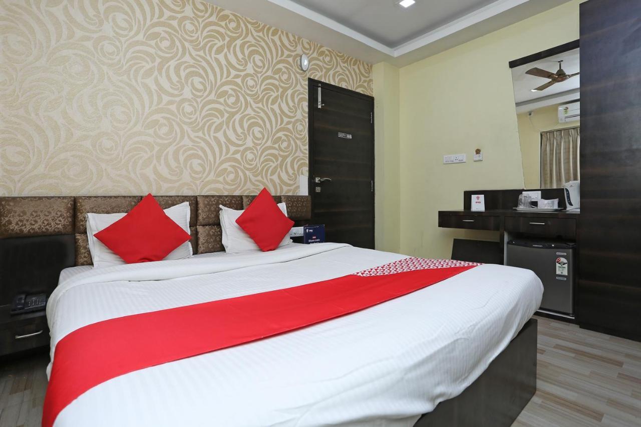 Oyo 7790 Hotel Royal Height Calcutta Exterior foto