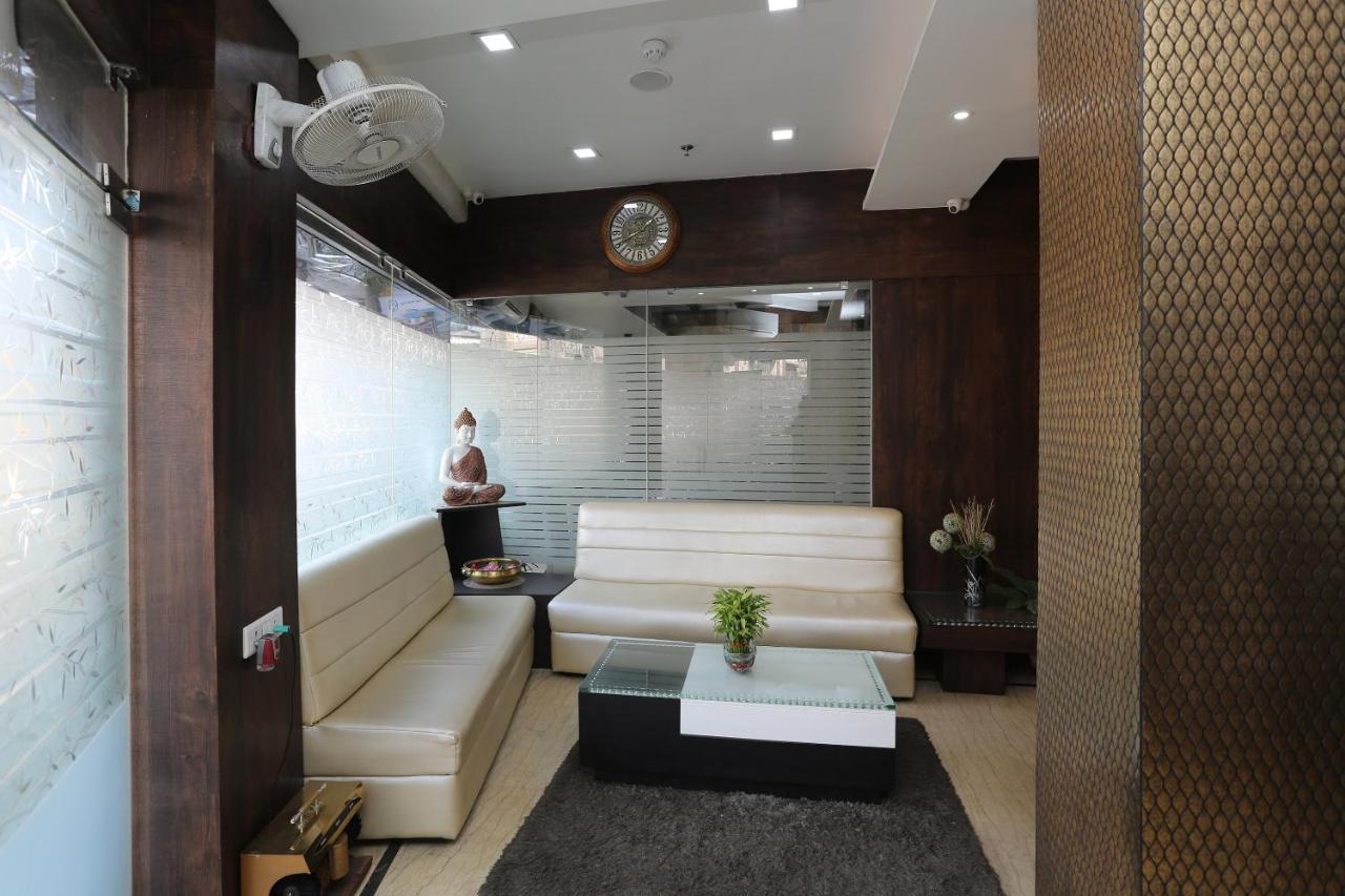 Oyo 7790 Hotel Royal Height Calcutta Exterior foto